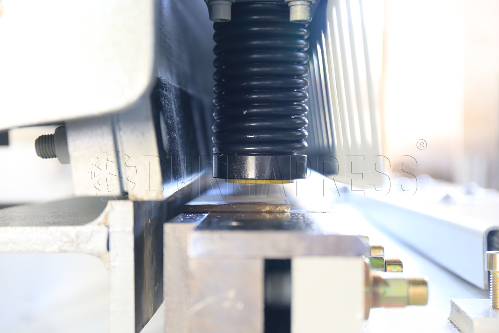 3200 X 12 QC 12Y Hydraulic She - đánh giá và giá Woodworking Qc